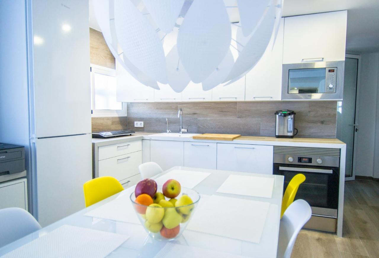 Alay Apartment & Pool 2 Bedroom Benalmadena Bagian luar foto