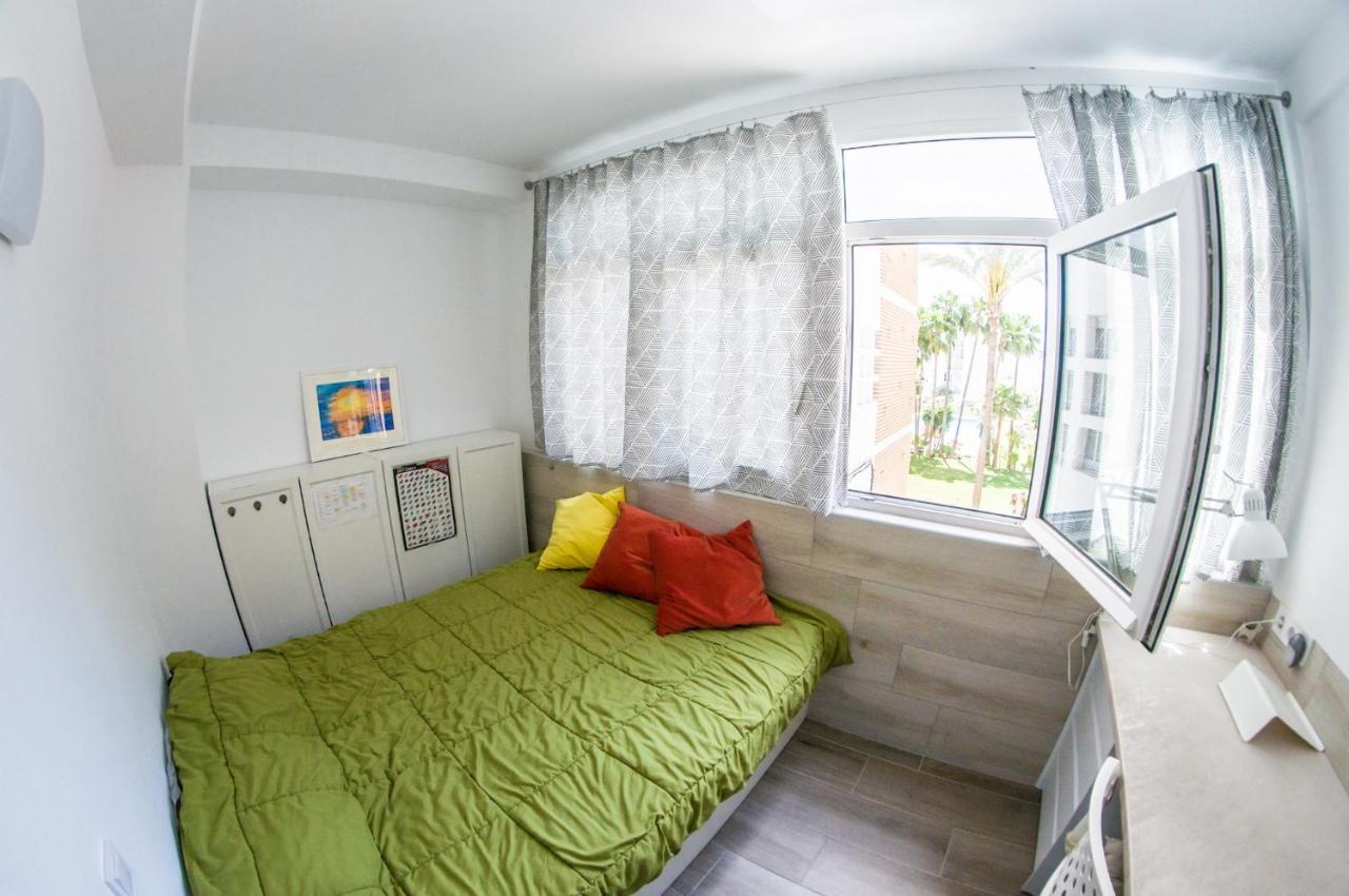 Alay Apartment & Pool 2 Bedroom Benalmadena Bagian luar foto